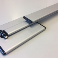 Unilux 400077409. Lámpara LED de escritorio TERRA color gris metalizado